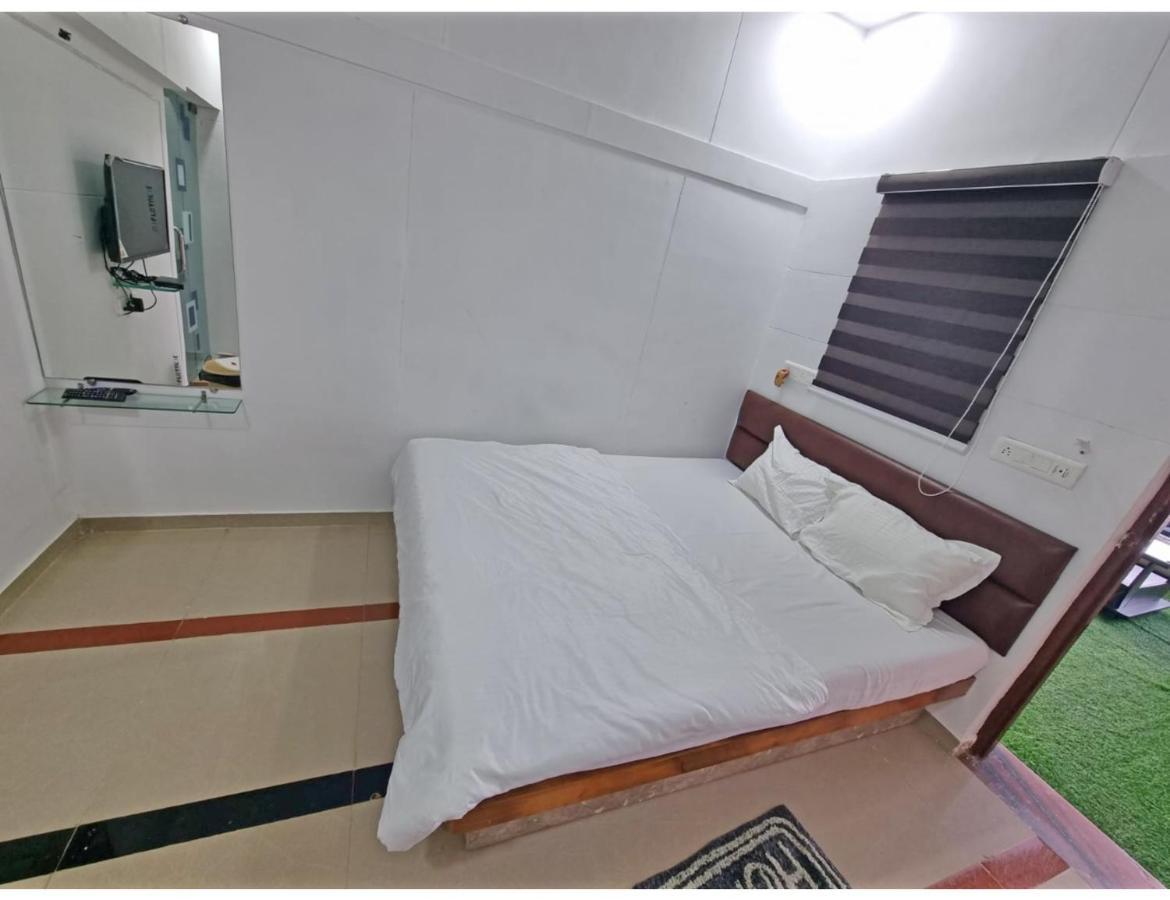 Hari Homestay, Garudeshwar Екстер'єр фото